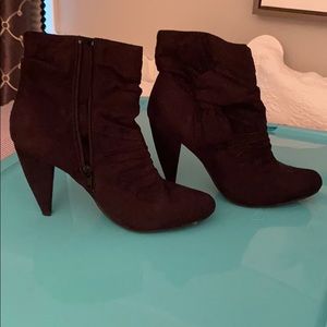 Black fake suede heels